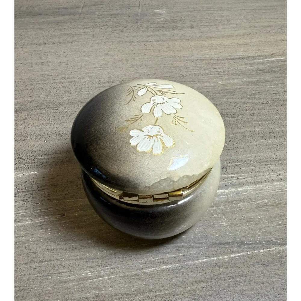 vintage Italian alabaster trinket box w/black-to-white gradient floral design